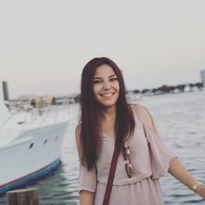 Meet your Posher, Stephanie